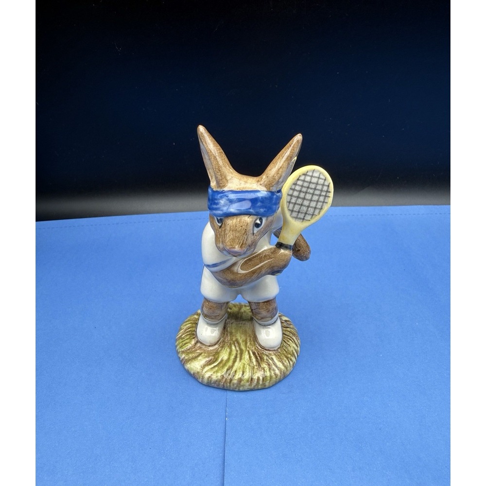 Royal Doulton Bunnykins DB42 Ace Tennis Player Figurine Vintage 1985 England